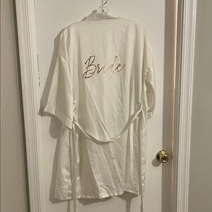 White Bride Robe with Gold Embroidery
